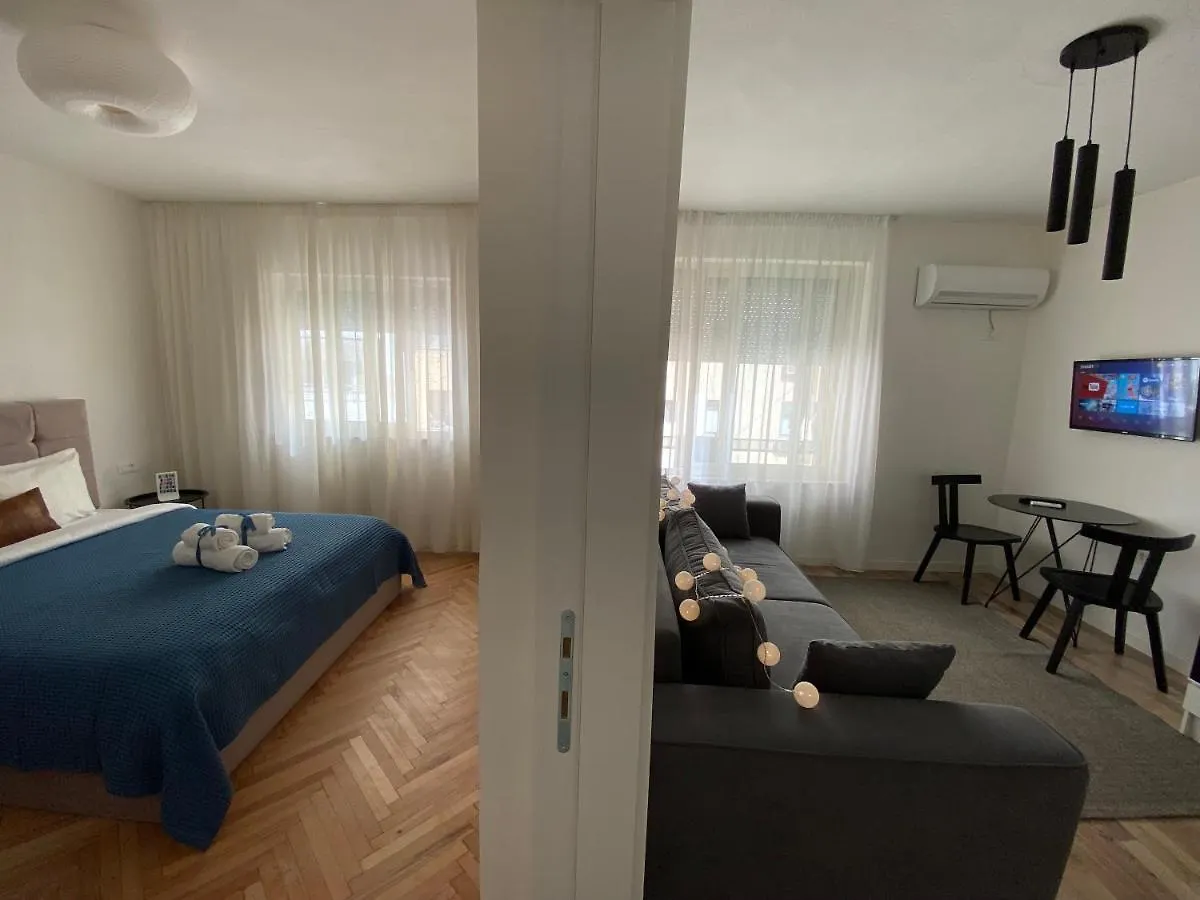 Myslym Shyri'S Apartments Tirana Aparthotel