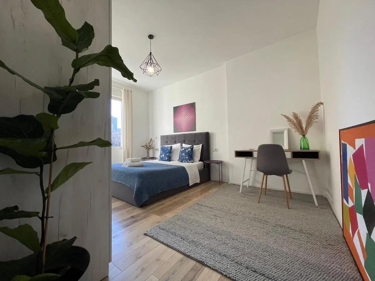 Myslym Shyri'S Apartments Tirana Aparthotel