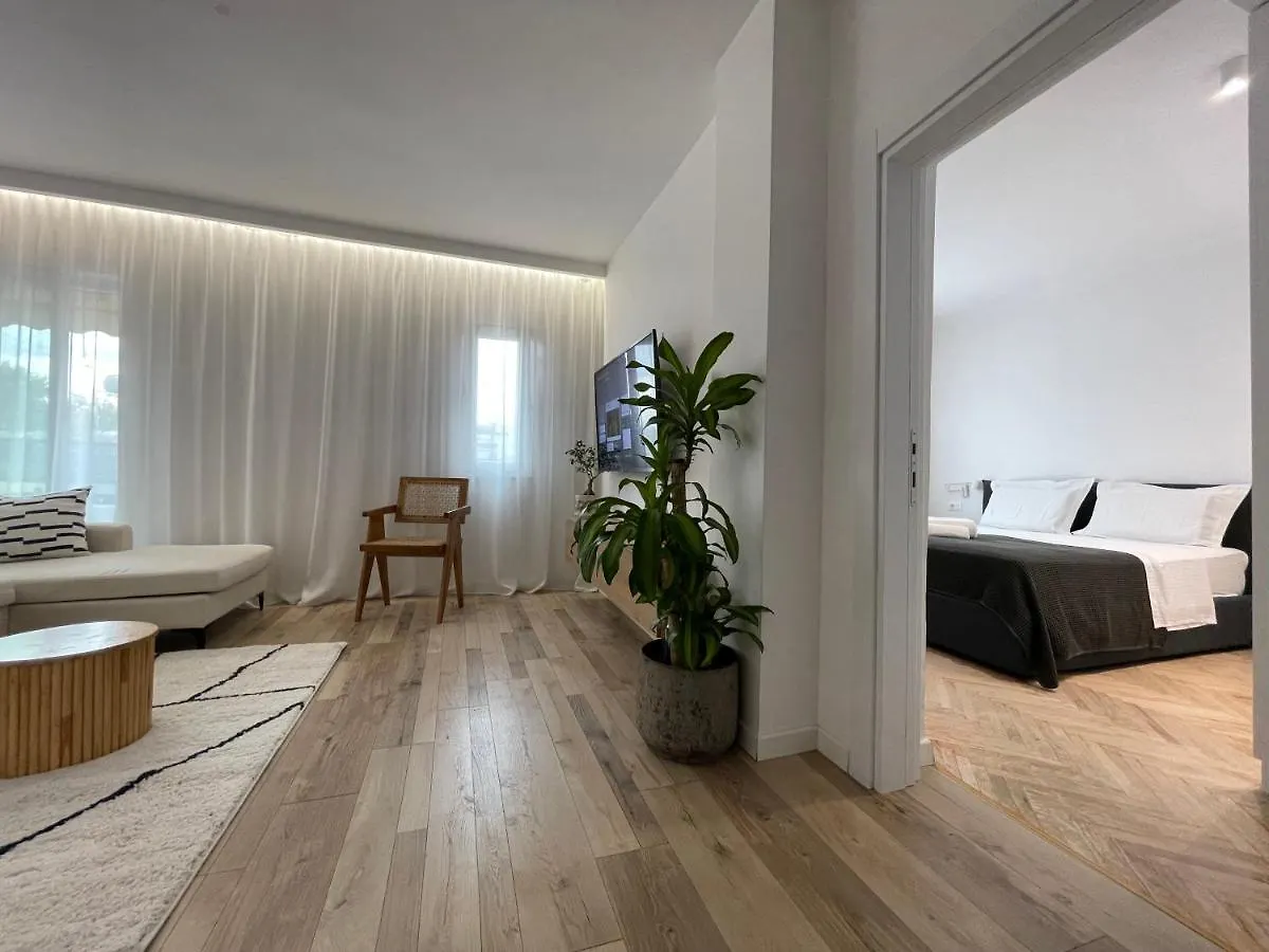 Myslym Shyri'S Apartments Tirana